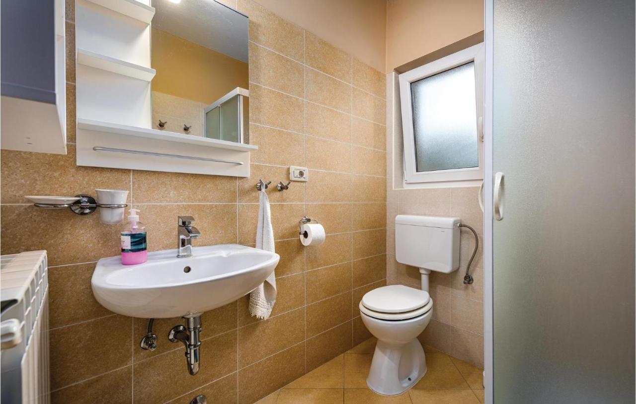 Stunning In With Wifi Apartment